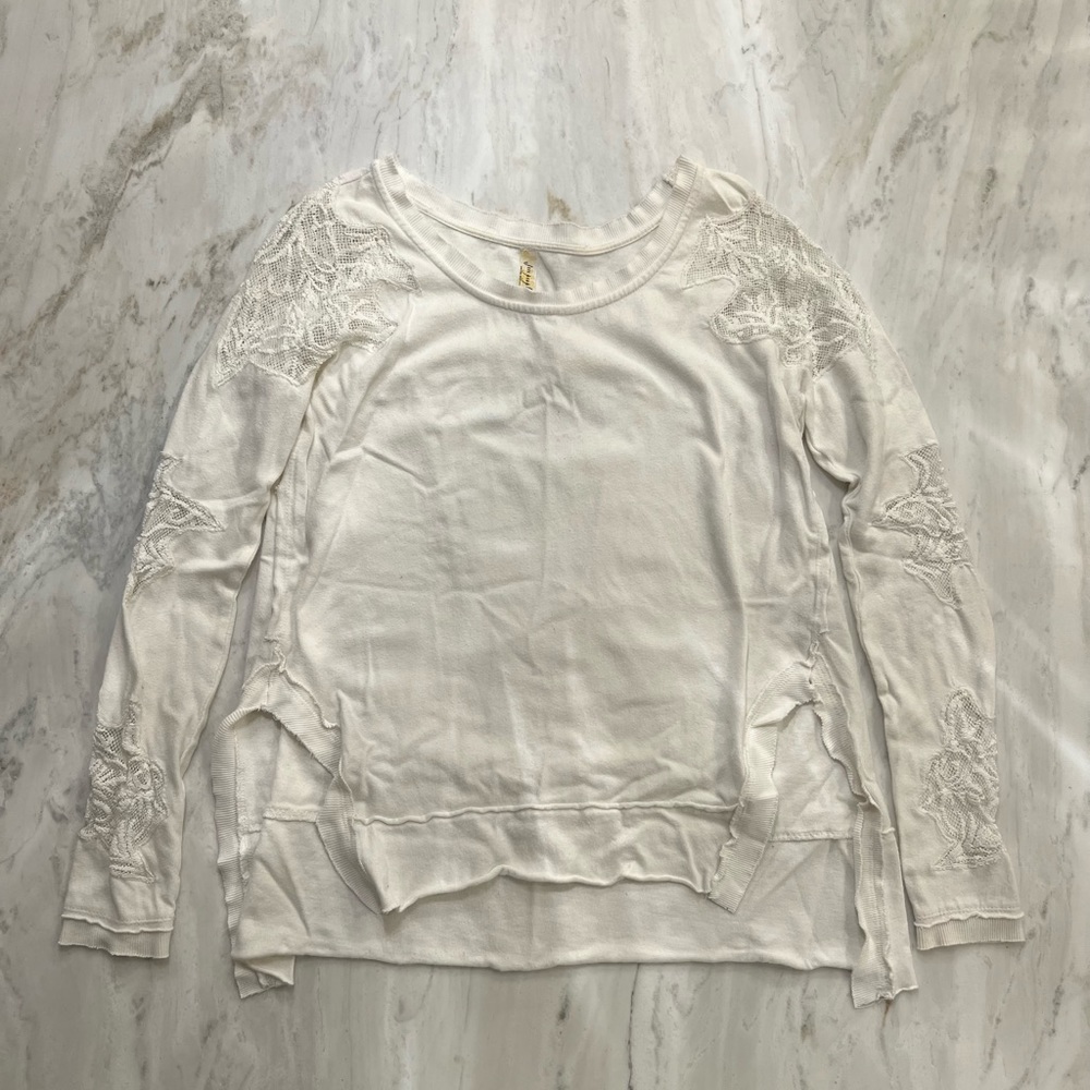 FREE PEOPLE | White Long Sleeve Shirt with Lace Detailing and Keyhole Back